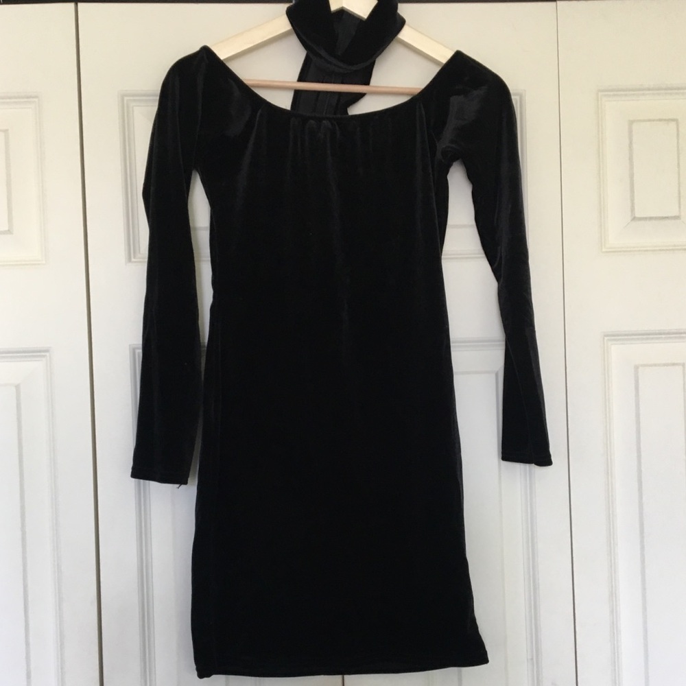 VELVET BLACK DRESS - Picture 2 of 2